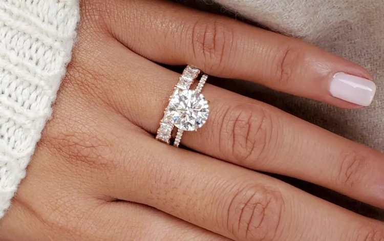 Lab Grown Diamond Wedding Bands: Everything You Need to Know